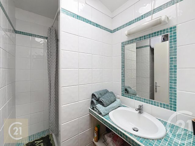 Appartement Duplex &agrave; louer - 2 pi&egrave;ces - 32,15 m2 - Beziers - 34 - LANGUEDOC-ROUSSILLON