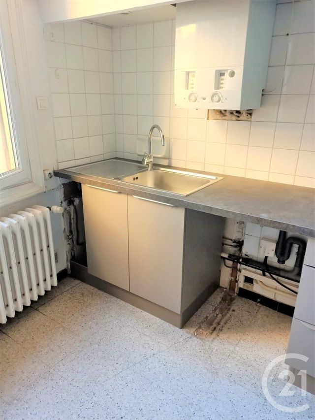 Appartement F4 &agrave; louer - 4 pi&egrave;ces - 98 m2 - Beziers - 34 - LANGUEDOC-ROUSSILLON