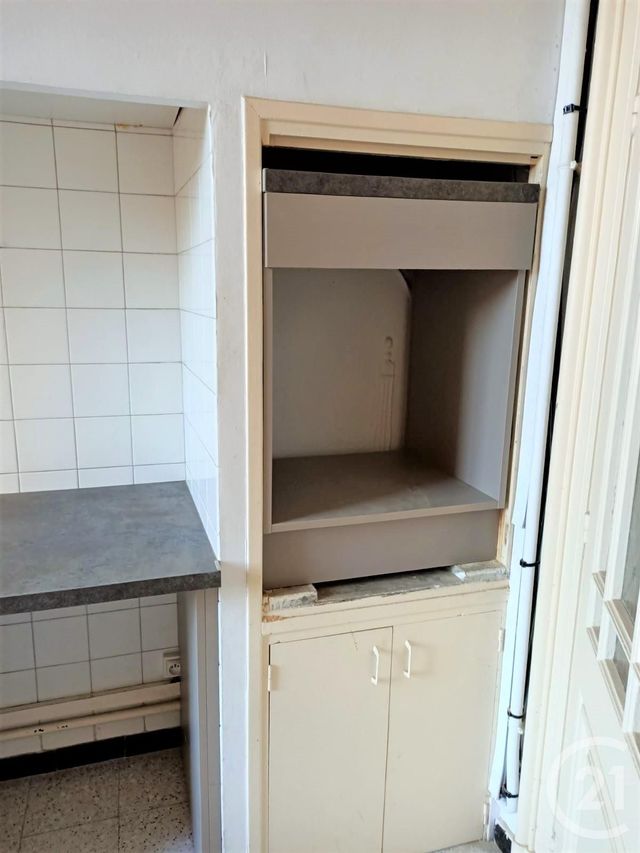 Appartement F4 &agrave; louer - 4 pi&egrave;ces - 98 m2 - Beziers - 34 - LANGUEDOC-ROUSSILLON