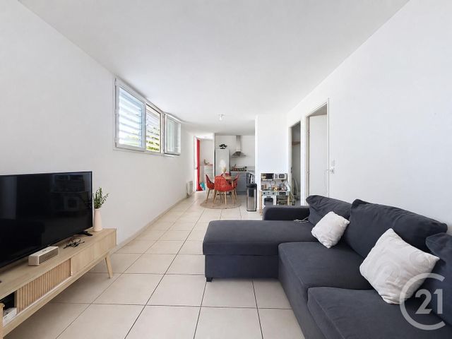 Appartement F3 &agrave; louer - 3 pi&egrave;ces - 57,20 m2 - Beziers - 34 - LANGUEDOC-ROUSSILLON