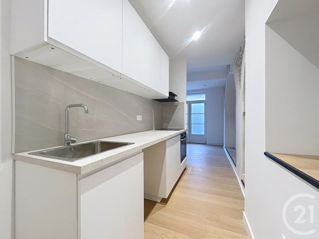 Appartement F3 &agrave; louer - 3 pi&egrave;ces - 70 m2 - Beziers - 34 - LANGUEDOC-ROUSSILLON