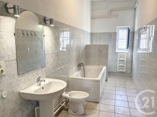 Appartement F3 &agrave; louer - 3 pi&egrave;ces - 99,51 m2 - Beziers - 34 - LANGUEDOC-ROUSSILLON