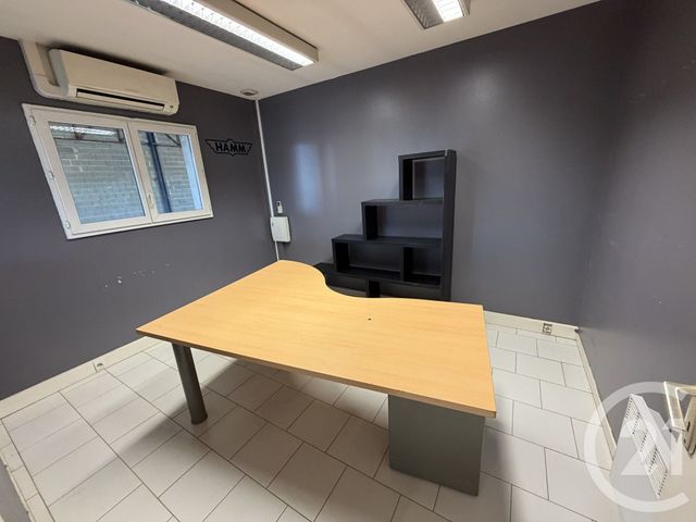 Maison &agrave; louer - 2 pi&egrave;ces - 315 m2 - L Isle Jourdain - 32 - MIDI-PYRENEES