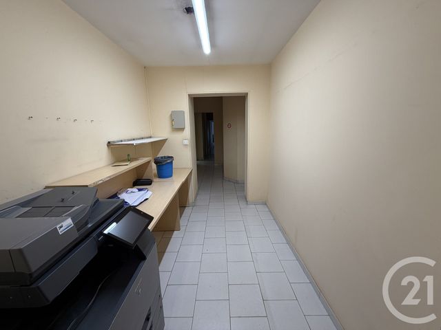 Maison &agrave; louer - 2 pi&egrave;ces - 315 m2 - L Isle Jourdain - 32 - MIDI-PYRENEES