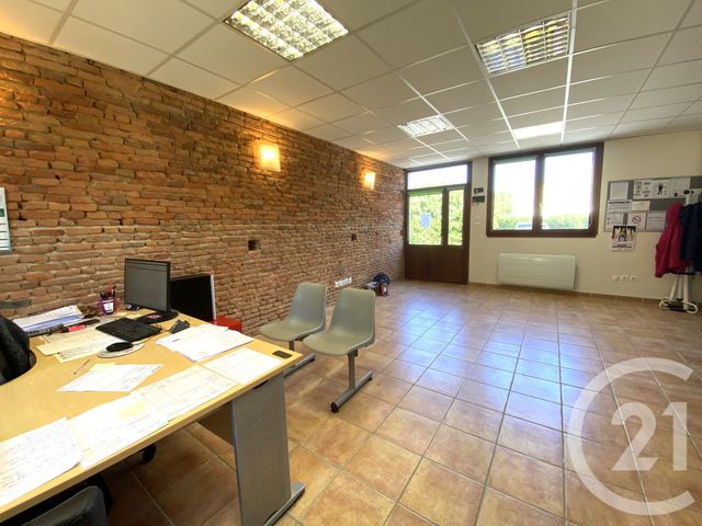 Appartement Local &agrave; louer - 3 pi&egrave;ces - 90 m2 - Castanet Tolosan - 31 - MIDI-PYRENEES