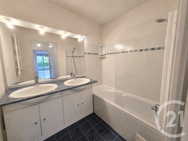 Appartement T3 &agrave; louer - 3 pi&egrave;ces - 64,55 m2 - Portet Sur Garonne - 31 - MIDI-PYRENEES