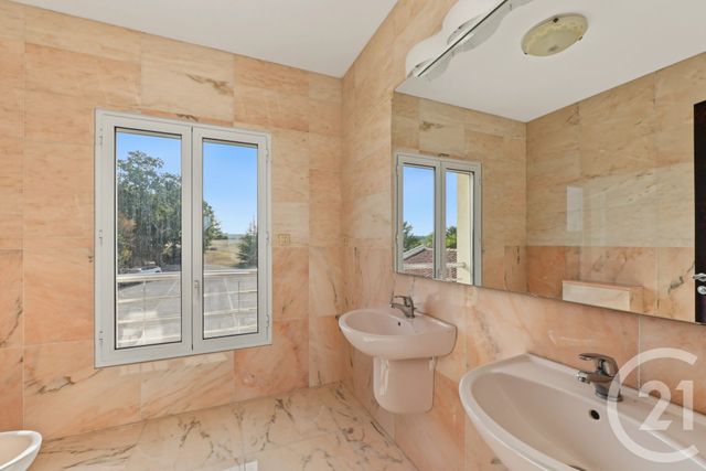 Maison &agrave; vendre - 8 pi&egrave;ces - 383 m2 - L Isle En Dodon - 31 - MIDI-PYRENEES
