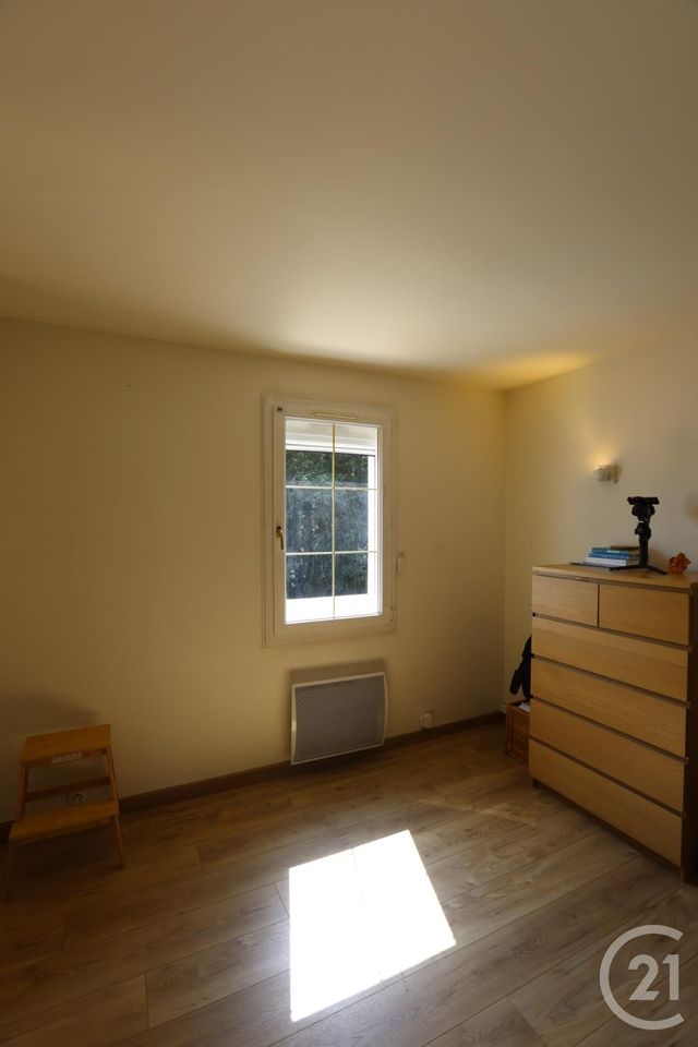 Appartement à louer - 6 pièces - 115 m2 - Bonnelles - 78 - ILE-DE-FRANCE