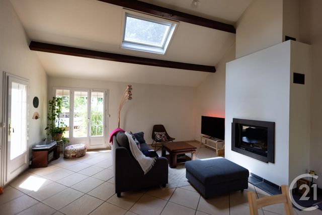 Appartement à louer - 6 pièces - 115 m2 - Bonnelles - 78 - ILE-DE-FRANCE