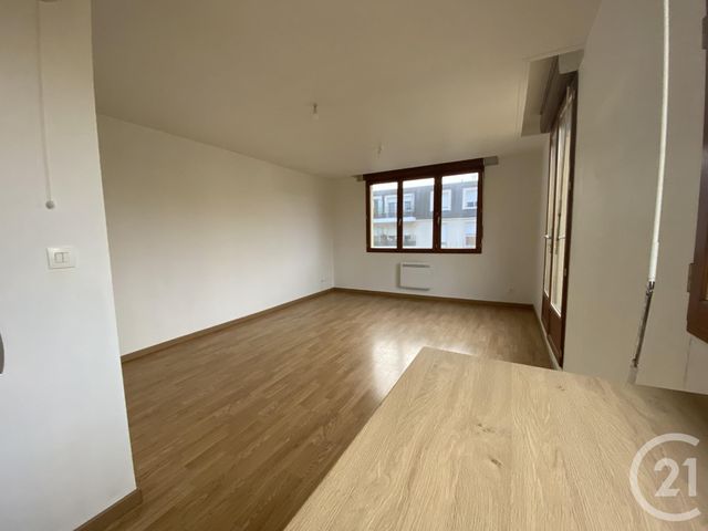 Appartement F1 à louer - 1 pièce - 31,63 m2 - Breuillet - 91 - ILE-DE-FRANCE