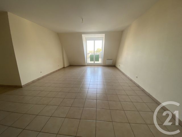 Appartement &agrave; louer - 3 pi&egrave;ces - 64,20 m2 - Auneau Bleury St Symphorien - 28 - CENTRE