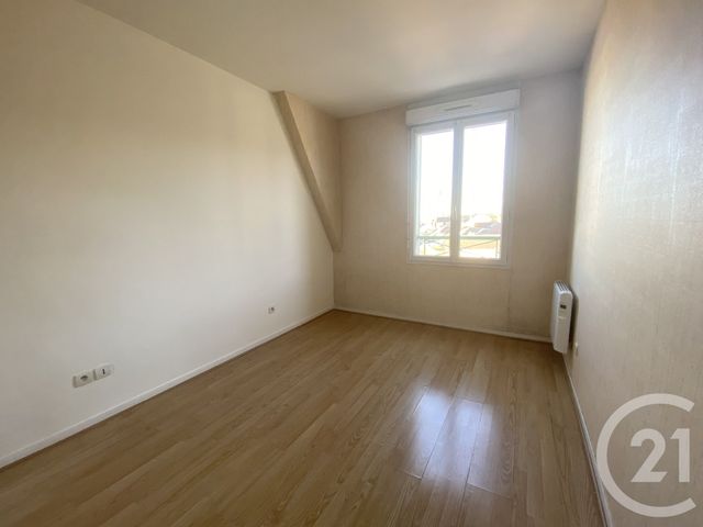 Appartement &agrave; louer - 3 pi&egrave;ces - 64,20 m2 - Auneau Bleury St Symphorien - 28 - CENTRE
