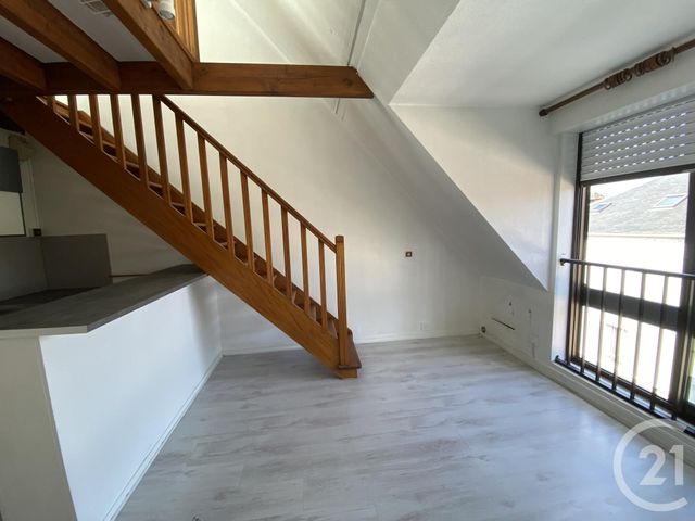 Appartement F1 &agrave; louer - 1 pi&egrave;ce - 27,73 m2 - Orsay - 91 - ILE-DE-FRANCE