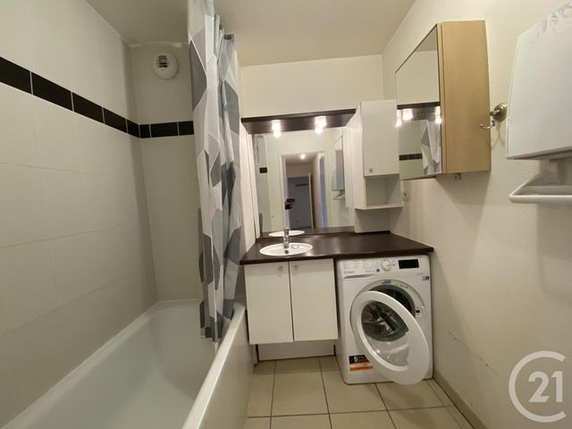 Appartement &agrave; louer - 3 pi&egrave;ces - 59,88 m2 - Dourdan - 91 - ILE-DE-FRANCE