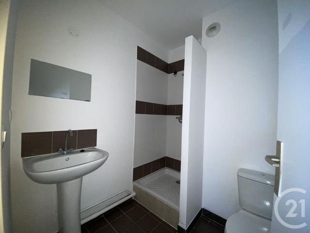 Appartement &agrave; louer - 2 pi&egrave;ces - 37,67 m2 - Breuillet - 91 - ILE-DE-FRANCE