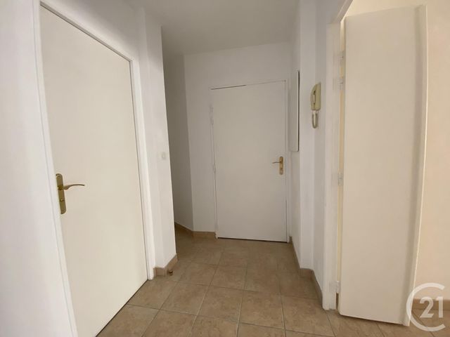 Appartement F3 &agrave; louer - 3 pi&egrave;ces - 80,79 m2 - Forges Les Bains - 91 - ILE-DE-FRANCE