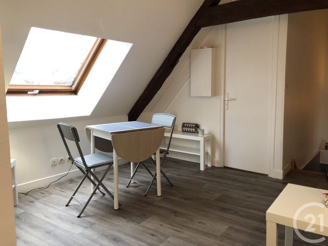 Appartement F2 &agrave; louer - 2 pi&egrave;ces - 16,30 m2 - Bonnelles - 78 - ILE-DE-FRANCE
