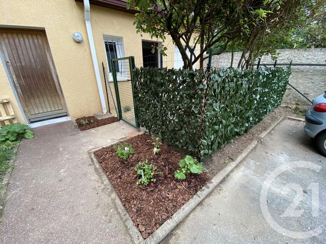 Appartement Duplex &agrave; louer - 2 pi&egrave;ces - 31,22 m2 - Etrechy - 91 - ILE-DE-FRANCE
