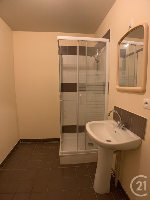 Appartement F1 &agrave; louer - 1 pi&egrave;ce - 42,62 m2 - Breuillet - 91 - ILE-DE-FRANCE