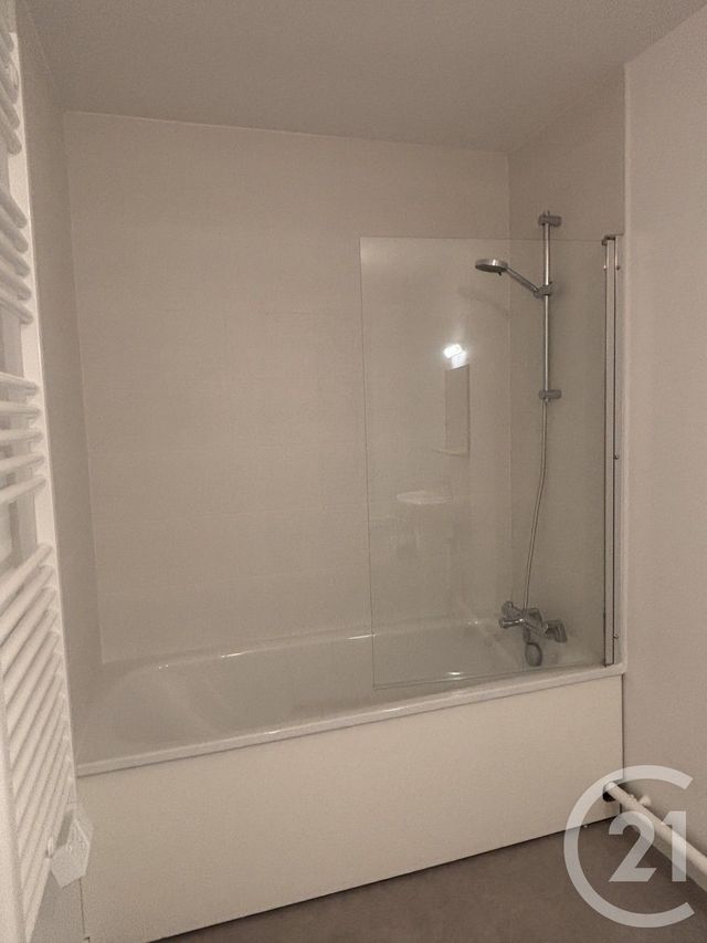 Appartement F2 &agrave; louer - 2 pi&egrave;ces - 40,23 m2 - Dourdan - 91 - ILE-DE-FRANCE