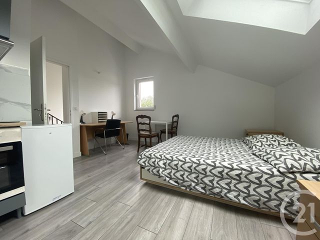 Appartement F1 &agrave; louer - 1 pi&egrave;ce - 25,30 m2 - Palaiseau - 91 - ILE-DE-FRANCE