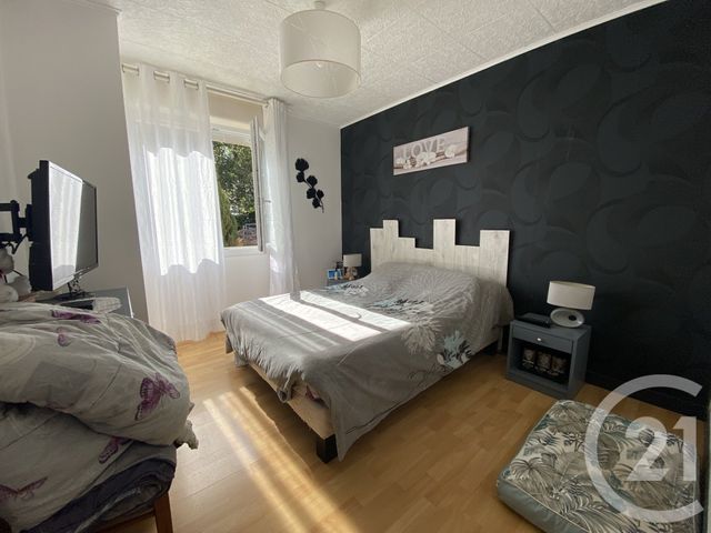 Maison &agrave; louer - 4 pi&egrave;ces - 95,69 m2 - Boinville Le Gaillard - 78 - ILE-DE-FRANCE