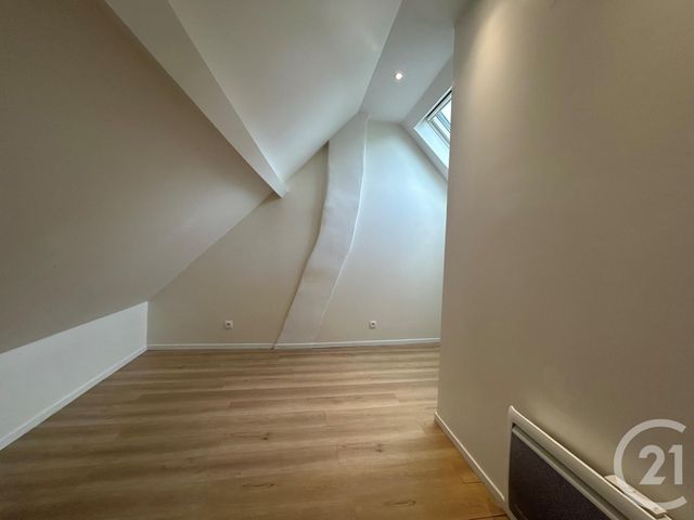Appartement Duplex &agrave; louer - 3 pi&egrave;ces - 45,07 m2 - Bullion - 78 - ILE-DE-FRANCE