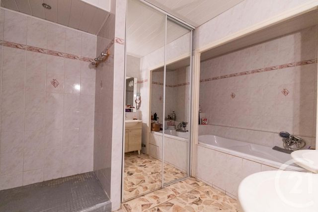 Maison à vendre - 6 pièces - 138,33 m2 - Clermont L Herault - 34 - LANGUEDOC-ROUSSILLON