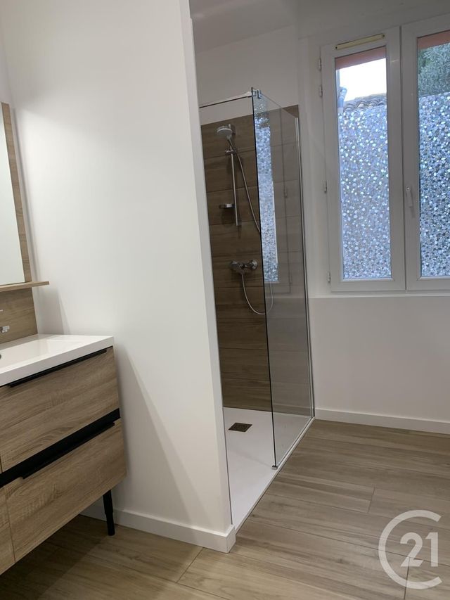 Maison &agrave; louer - 3 pi&egrave;ces - 90 m2 - Tressan - 34 - LANGUEDOC-ROUSSILLON