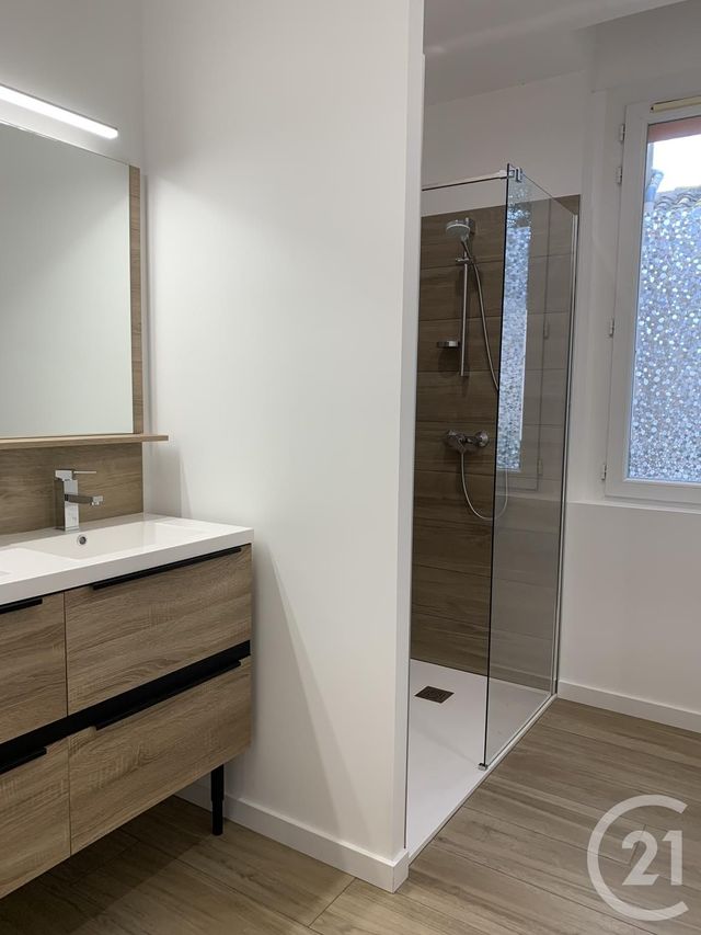 Maison &agrave; louer - 3 pi&egrave;ces - 90 m2 - Tressan - 34 - LANGUEDOC-ROUSSILLON