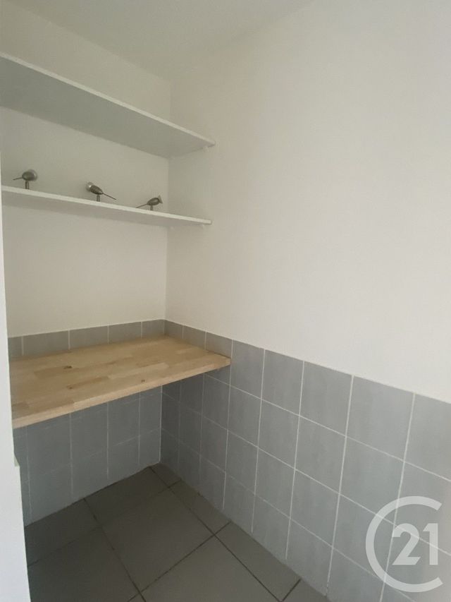 Appartement Local à louer - 1 pièce - 25 m2 - Clermont L Herault - 34 - LANGUEDOC-ROUSSILLON