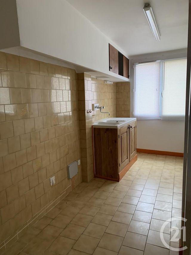 Immeuble &agrave; vendre - 360 m2 - Clermont L Herault - 34 - LANGUEDOC-ROUSSILLON