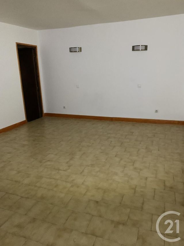 Immeuble &agrave; vendre - 360 m2 - Clermont L Herault - 34 - LANGUEDOC-ROUSSILLON