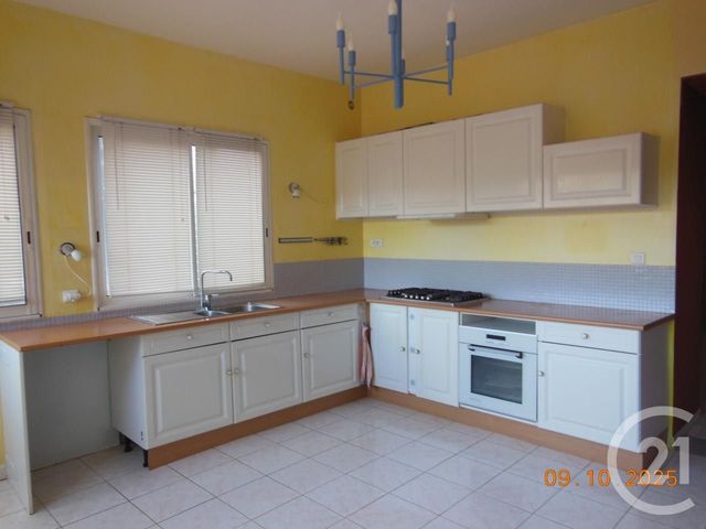 Appartement F4 &agrave; louer - 4 pi&egrave;ces - 100 m2 - Lodeve - 34 - LANGUEDOC-ROUSSILLON