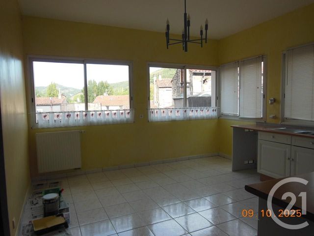 Appartement F4 &agrave; louer - 4 pi&egrave;ces - 100 m2 - Lodeve - 34 - LANGUEDOC-ROUSSILLON