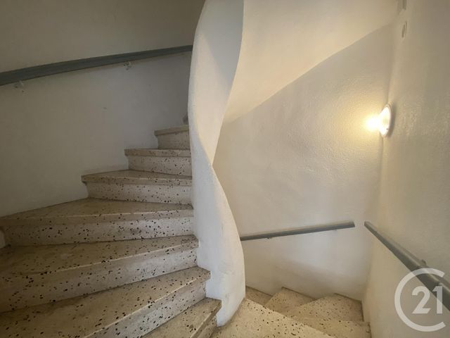 Appartement F3 &agrave; louer - 3 pi&egrave;ces - 40 m2 - Bedarieux - 34 - LANGUEDOC-ROUSSILLON