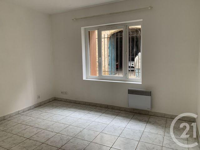 Maison &agrave; louer - 3 pi&egrave;ces - 63,87 m2 - Adissan - 34 - LANGUEDOC-ROUSSILLON