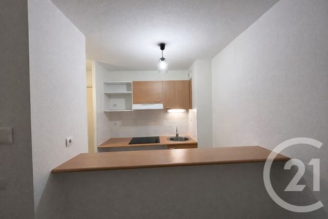Appartement &agrave; louer - 2 pi&egrave;ces - 31,18 m2 - Clermont L Herault - 34 - LANGUEDOC-ROUSSILLON