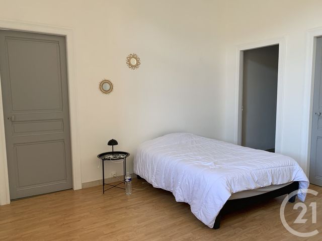 Appartement F4 &agrave; louer - 4 pi&egrave;ces - 120 m2 - Le Pouget - 34 - LANGUEDOC-ROUSSILLON