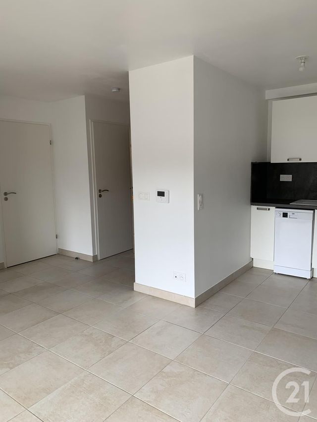Appartement &agrave; louer - 2 pi&egrave;ces - 39,11 m2 - Clermont L Herault - 34 - LANGUEDOC-ROUSSILLON