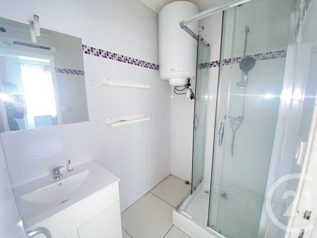 Appartement F3 &agrave; louer - 3 pi&egrave;ces - 40 m2 - Bedarieux - 34 - LANGUEDOC-ROUSSILLON