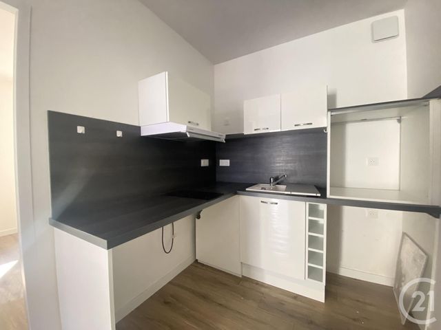 Appartement F2 &agrave; louer - 2 pi&egrave;ces - 33,76 m2 - St Felix De Lodez - 34 - LANGUEDOC-ROUSSILLON