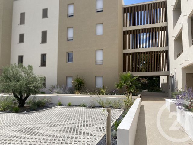 Appartement F2 &agrave; louer - 2 pi&egrave;ces - 45,30 m2 - Clermont L Herault - 34 - LANGUEDOC-ROUSSILLON