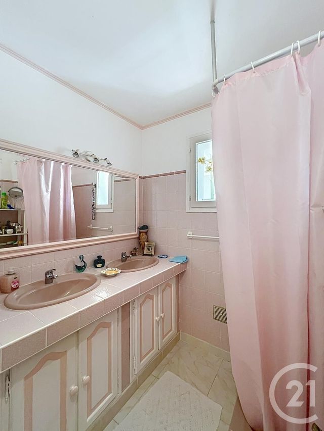 Maison &agrave; vendre - 7 pi&egrave;ces - 129,82 m2 - Frejus - 83 - PROVENCE-ALPES-COTE-D-AZUR