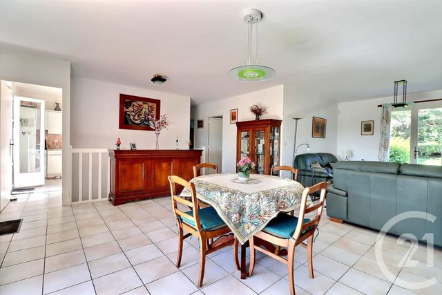 Maison à vendre - 4 pièces - 152,38 m2 - Frejus - 83 - PROVENCE-ALPES-COTE-D-AZUR