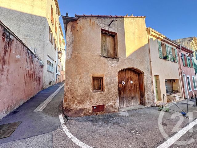 Maison à vendre - 3 pièces - 100 m2 - Frejus - 83 - PROVENCE-ALPES-COTE-D-AZUR