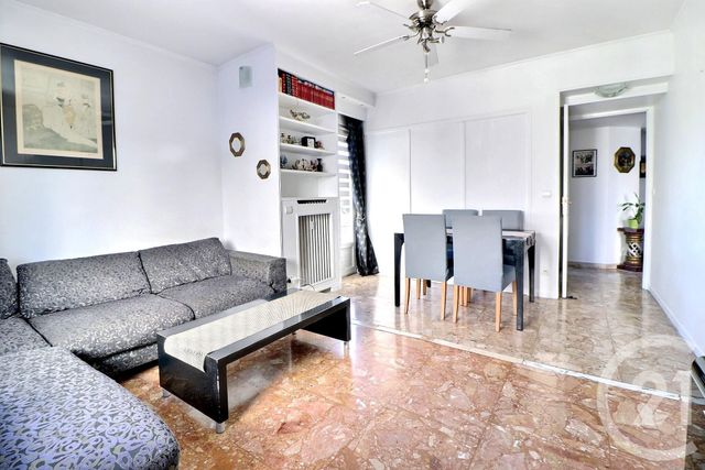 Appartement T3 à vendre - 3 pièces - 52,83 m2 - St Raphael - 83 - PROVENCE-ALPES-COTE-D-AZUR