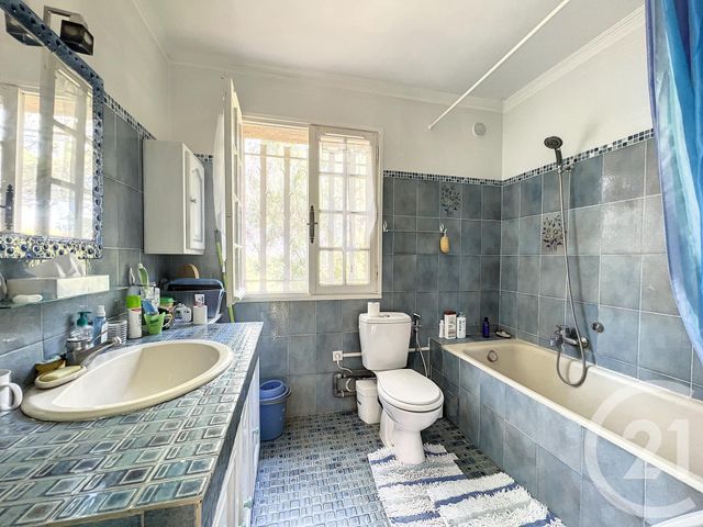 Maison à vendre - 6 pièces - 155 m2 - Frejus - 83 - PROVENCE-ALPES-COTE-D-AZUR