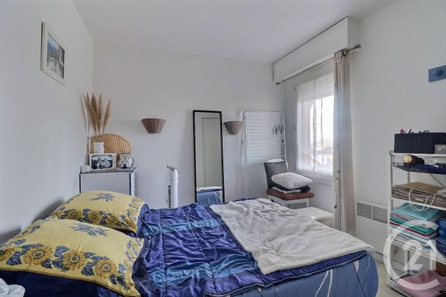 Appartement T2 à vendre - 2 pièces - 30,73 m2 - Frejus - 83 - PROVENCE-ALPES-COTE-D-AZUR