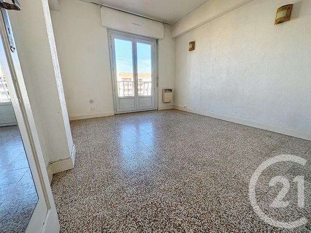 Appartement T3 à vendre - 3 pièces - 52,08 m2 - St Raphael - 83 - PROVENCE-ALPES-COTE-D-AZUR